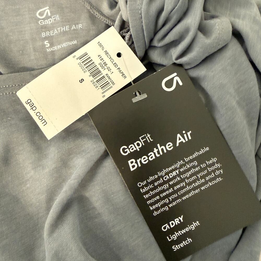 GAPFit Breathe Air Long Sleeve Open Back Athletic Top NWT Light Blue Small - Picture 6 of 10